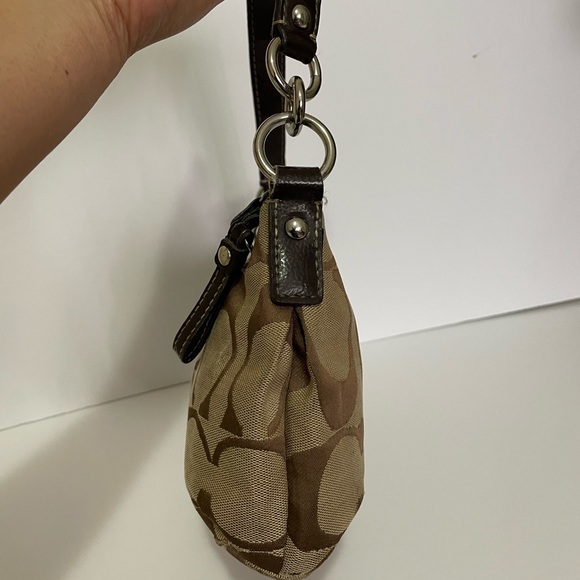 🌸 COACH handbag🌸 - Picture 5 of 16